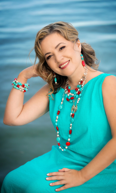 Seaside Fantasy jewellery set on a model
