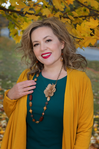 Autumn Bouquet jewellery set shown on a model