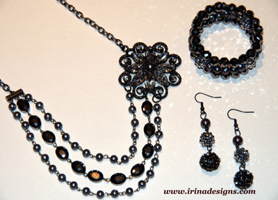 Winter Berries jewellery set